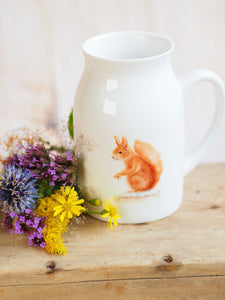 Milchkännchen/Vase "Eichhörnchen im Schnee"