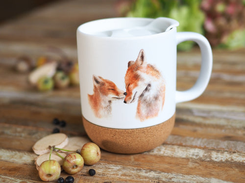 Keramiktasse mit abnehmbarem Korkboden und Deckel, liebevoll bedruckt mit Fuchs