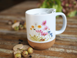 Keramiktasse mit abnehmbarem Korkboden und Deckel, liebevoll bedruckt mit Naturmotiv