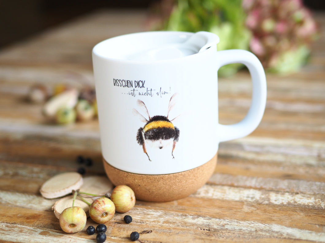 Keramiktasse mit abnehmbarem Korkboden und Deckel, liebevoll bedruckt mit Naturmotiv Hummel