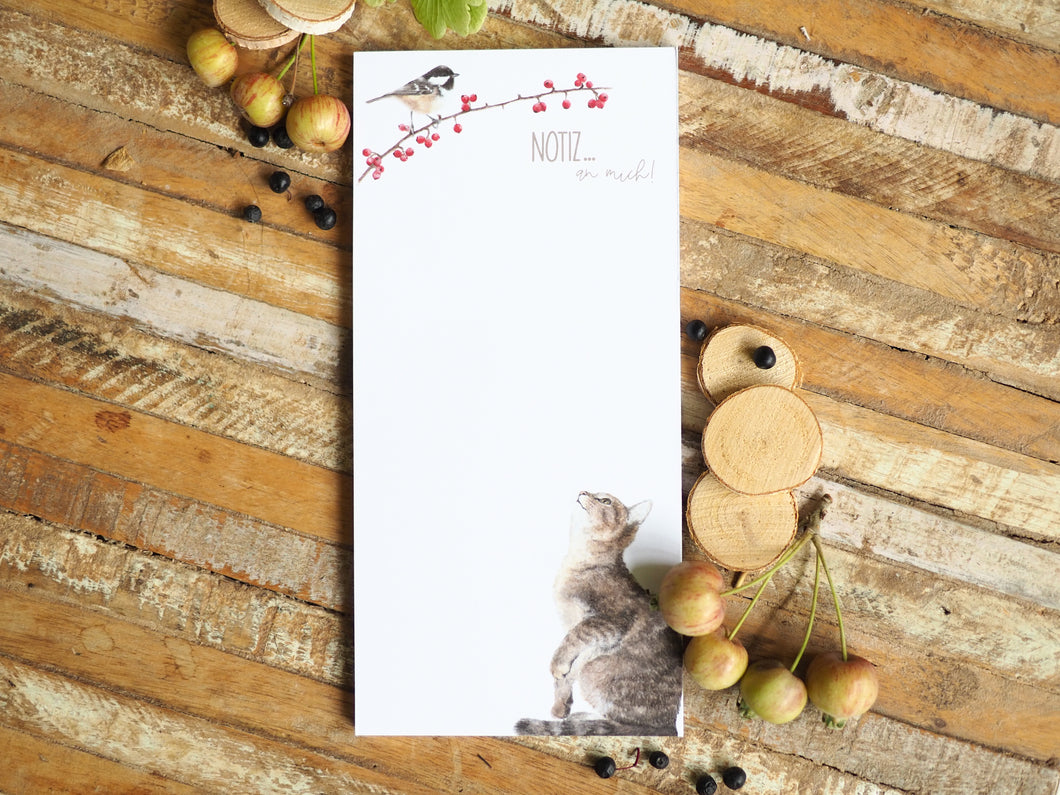 Notizblock mit handgemaltem Tier- oder Blumenmotiv, liebevoll gestaltet auf feinem Papier