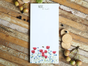 Notizblock mit handgemaltem Tier- oder Blumenmotiv, liebevoll gestaltet auf feinem Papier