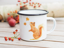 Laden Sie das Bild in den Galerie-Viewer, Emailletasse "Eichhörnchen im Herbst"
