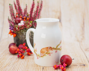 Milchkännchen/Vase "Weihnachtsmäuse am Zweig"