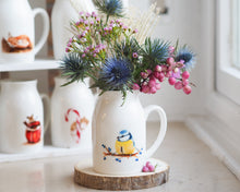 Laden Sie das Bild in den Galerie-Viewer, Vase Milchkännchen Blaumeise 
