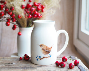 Milchkännchen/Vase "Zaunkönig mit blauen Beeren"