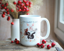 Laden Sie das Bild in den Galerie-Viewer, Handgefertigte Keramiktasse mit Tier- oder Blumenmotiv, beidseitig bedruckt, perfekte Geschenkidee für Naturliebhaber
