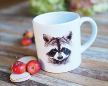 Laden Sie das Bild in den Galerie-Viewer, Kindertasse &quot;Niedlicher Waschbär&quot;
