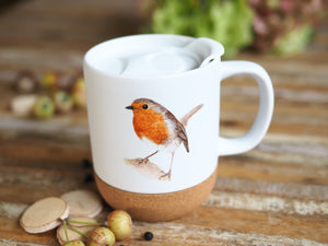 Keramiktasse mit abnehmbarem Korkboden und Deckel, liebevoll bedruckt mit Rotkehlchen