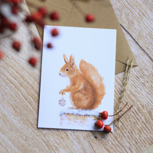 Klappkarte / Kunstdruck inkl. Umschlag mit Eichhörnchen im Schnee auf feinstem Cotton-Papier, Helle Tage Weihnachten Tannenbaum